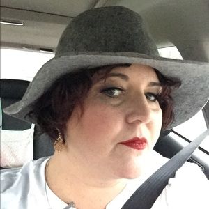 Meet your Posher, Janelle