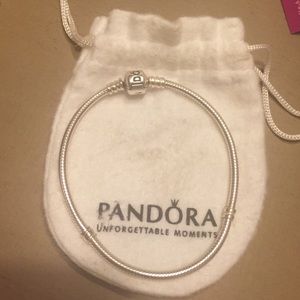 💖AUTHENTIC Pandora 20cm Pandora Clasp Bracelet😍