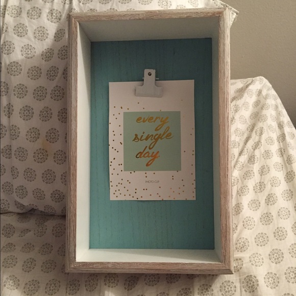 Picture frame / shadow box