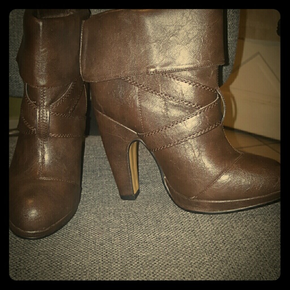 Charlotte Russe brown boots