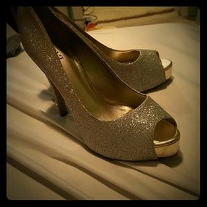 Beautiful sparkle size 8 heels!
