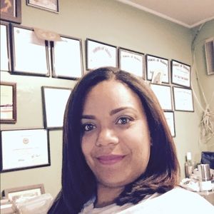 Meet your Posher, Yenny