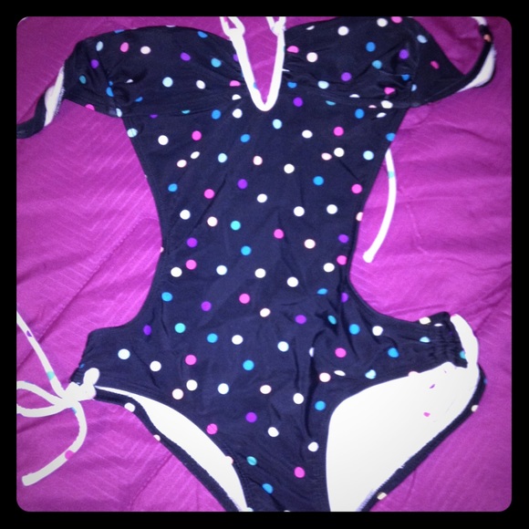 One piece swimming suit