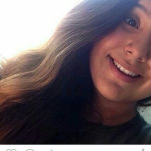 Meet your Posher, Beatrize