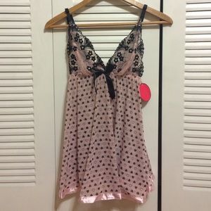 Sleepwear / Lingerie / nightwear