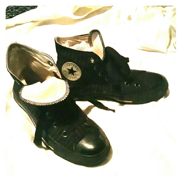 High-top Chuck-Taylor