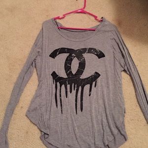 Grey logo top