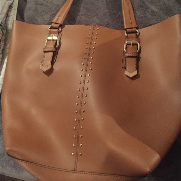 Beautiful tan tote!