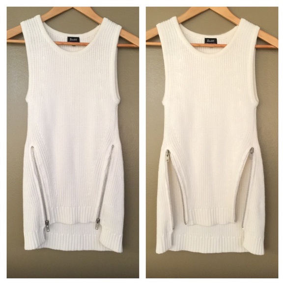💥Lowest Price NWOT Knit Sleeveless Top with zips