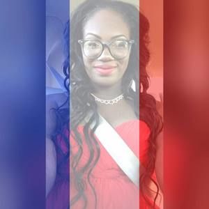 Meet your Posher, Mia