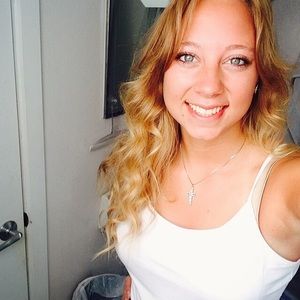 Meet your Posher, Kristina