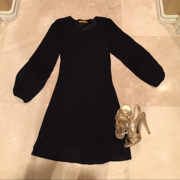 ALICE & Olivia black dress - Picture 2 of 4