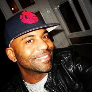 Meet your Posher, Troy