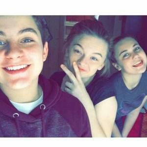 Meet your Posher, Jillian