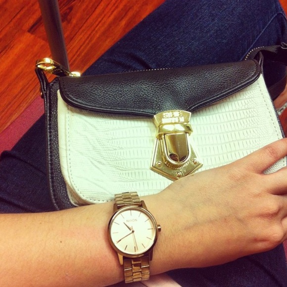 Steve Madden Handbags - Black and white Steve Madden crossbody