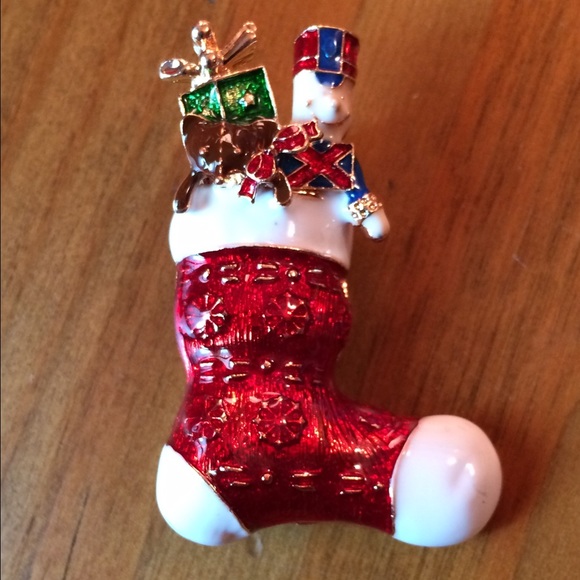 Monet Jewelry - Monet Christmas Stocking Pin🎄