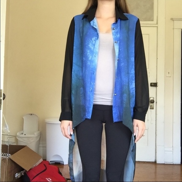 Light weight wolf sweater - Picture 3 of 4