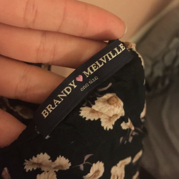 Brandy Melville floral dress - Picture 3 of 3