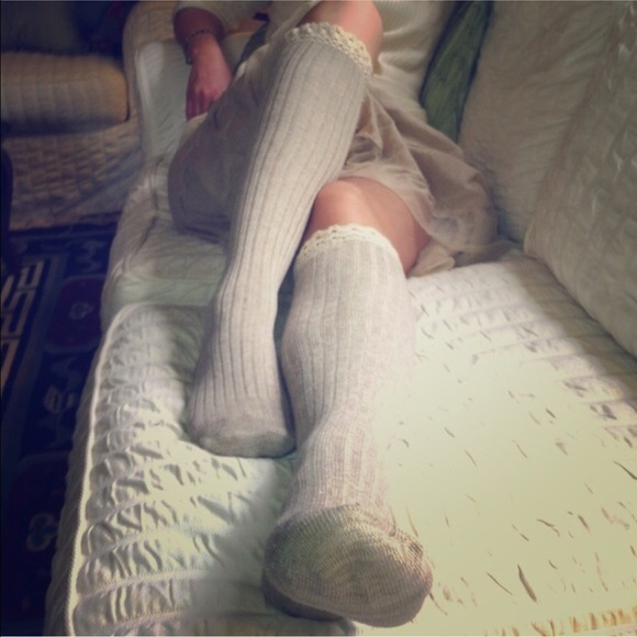 Lace Trim Knee Hi-Oatmeal Socks