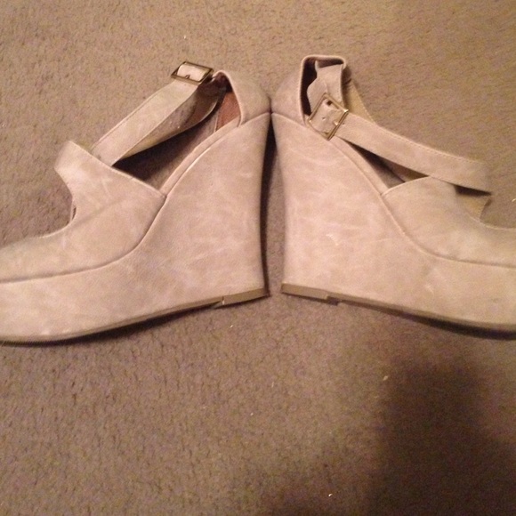 Wedges - Picture 2 of 3