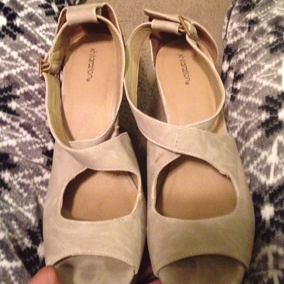 Wedges - Picture 3 of 3