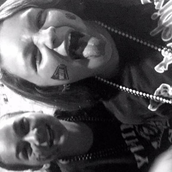 Meet your Posher, Katey - Picture 1 of 1