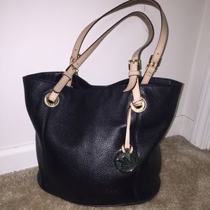 Previously ❤️'d & Stalked 😂 Michael Kors Tote