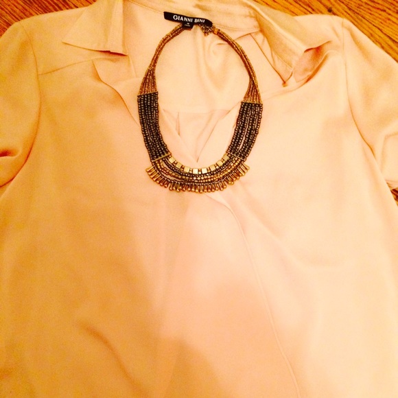NWT High Low blouse - Picture 2 of 2