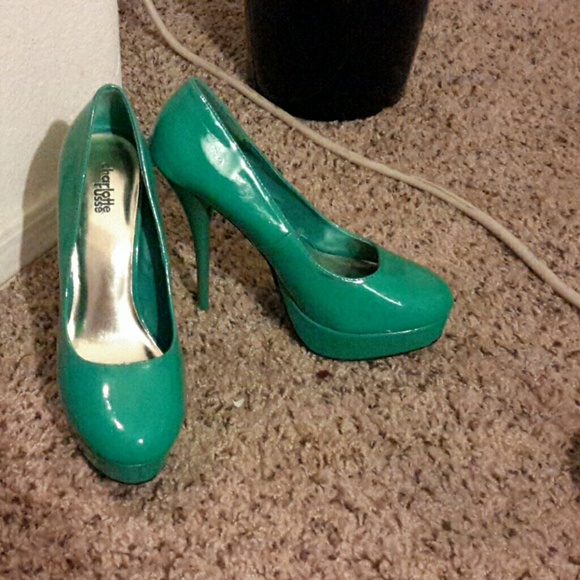 Green pumps