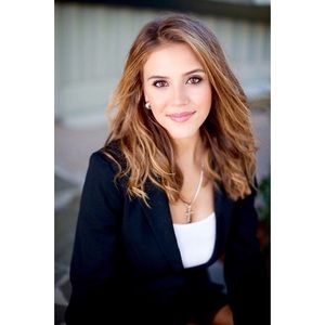 Meet your Posher, Nadia