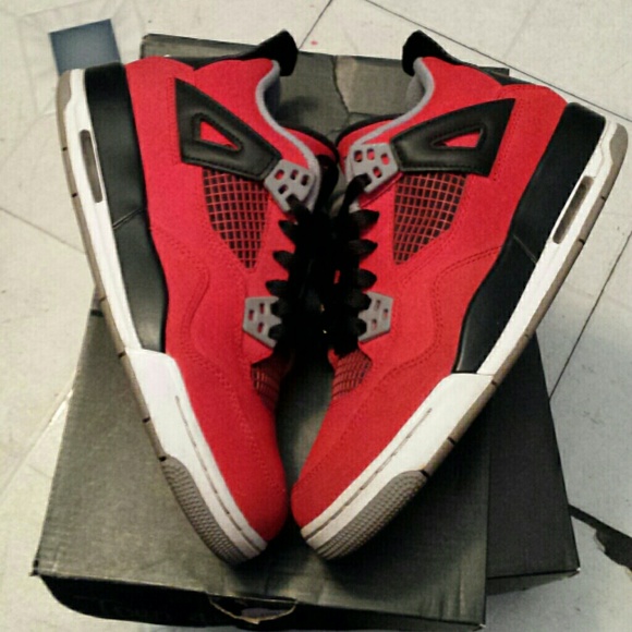 ❌SOLD❌ RELISTED! Toro 4s Retro Jordans