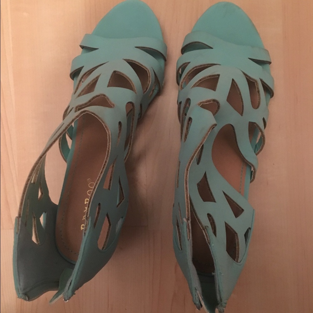 Mint Caged Wedges