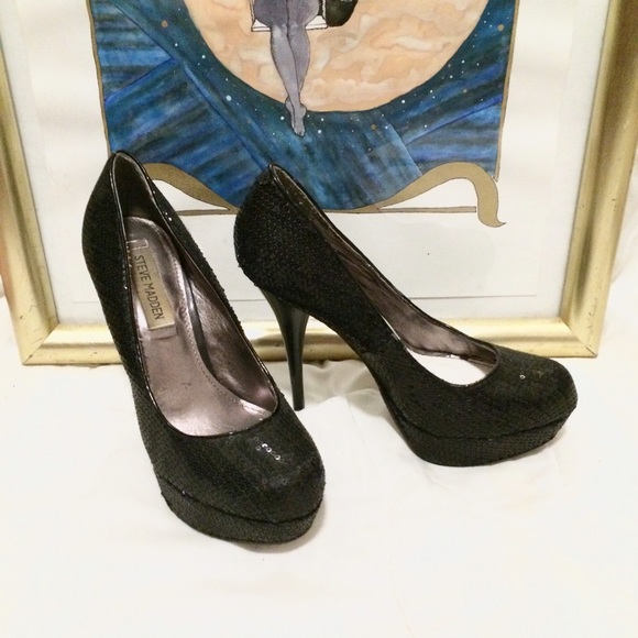 Steve Madden P-Vaneza Black Sequin Pumps