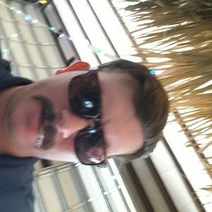 Meet your Posher, Eddie