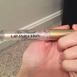 Too faced lip injection