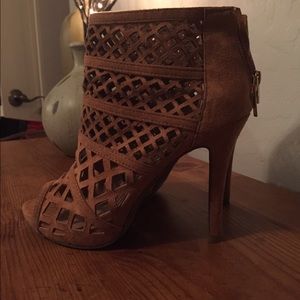 Indian style brown heels
