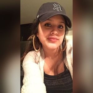 Meet your Posher, Gretchen