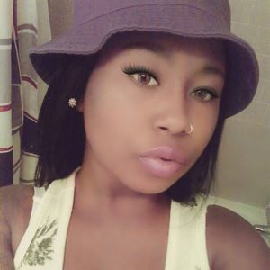 Meet your Posher, Zaneema