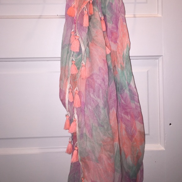 Scarf - Picture 1 of 1