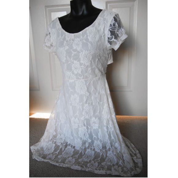 💭White Lace Floral Pattern Dress Pretty Sweet Med - Picture 3 of 4