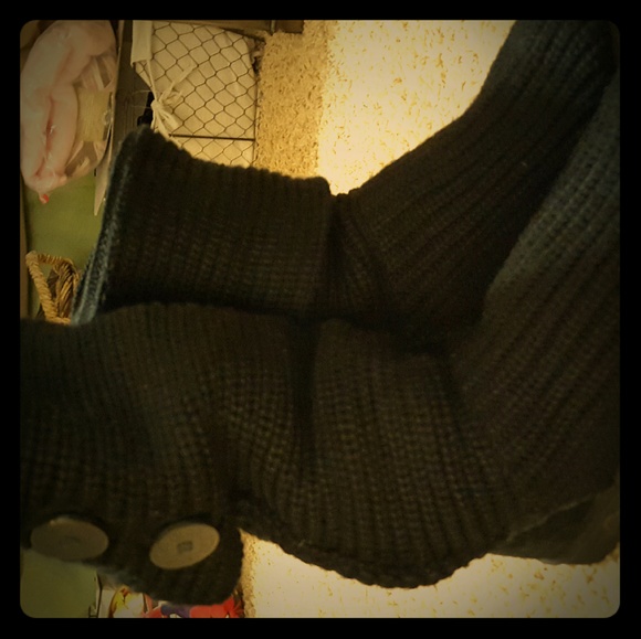 Black Classic Knit Uggs