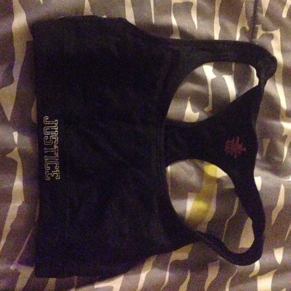 Black sports bra