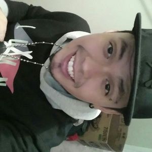 Meet your Posher, Aron