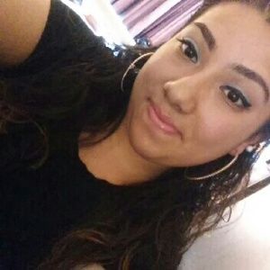 Meet your Posher, Denisse