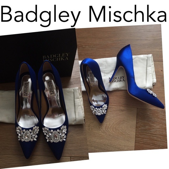 Badgley  Mischka Jeweled Satin Point Toe Pump - Picture 4 of 4