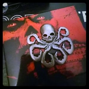 LOOTCRATE CAPTAIN AMERICA HYDRA PIN