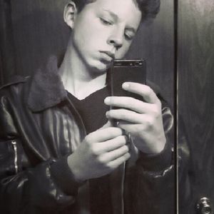 Meet your Posher, Donivan