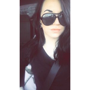 Meet your Posher, Kelsey