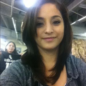 Meet your Posher, Edith