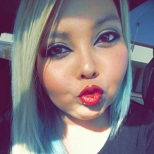 Meet your Posher, Christina